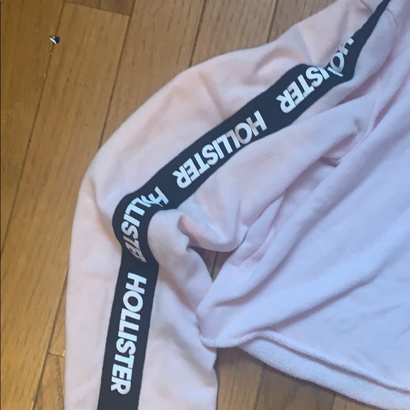 pink cropped hoodie - Picture 2 of 4